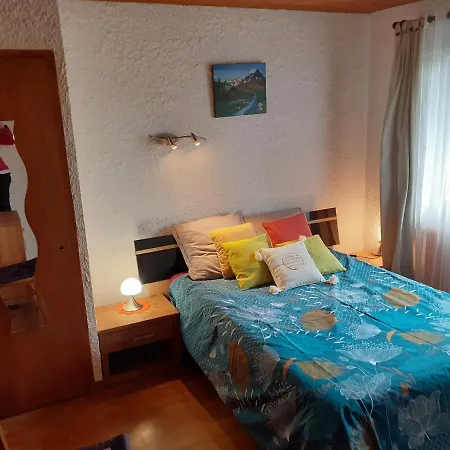 Apartment Dans Hameau Ugine